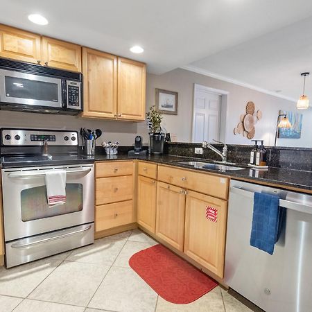 Fun 2 Bed/2 Bath Condo With Pool On Biloxi Beach Exteriör bild